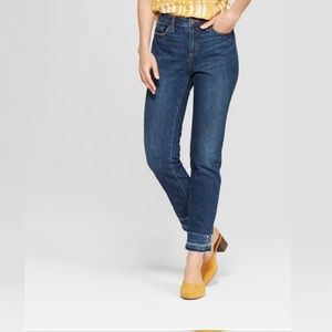 Womens Boyfriend Stretch Released Raw Hem Jeans